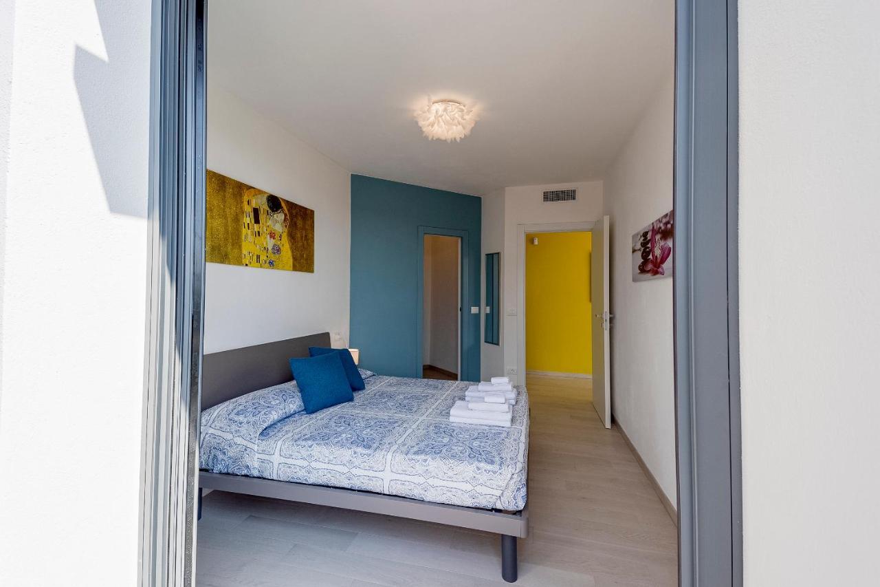 Aregai Marina Exclusive Seaside Apartments Santo Stefano al Mare Exterior foto