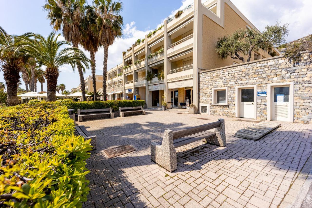 Aregai Marina Exclusive Seaside Apartments Santo Stefano al Mare Exterior foto