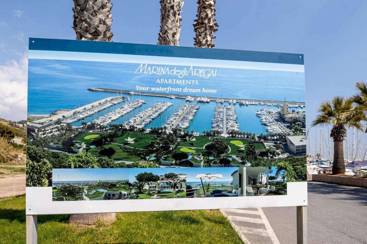 Aregai Marina Exclusive Seaside Apartments Santo Stefano al Mare Exterior foto